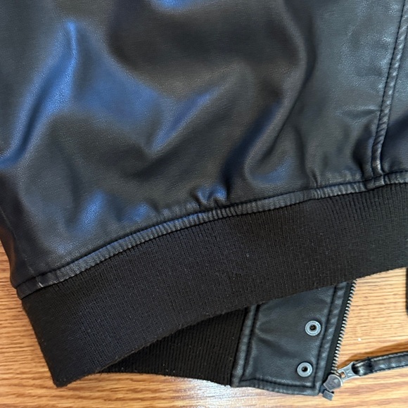 American Eagle, Black  Faux Leather Bomber Jacket, AEO Maddie & Kenzi Ziegler - Picture 6 of 6